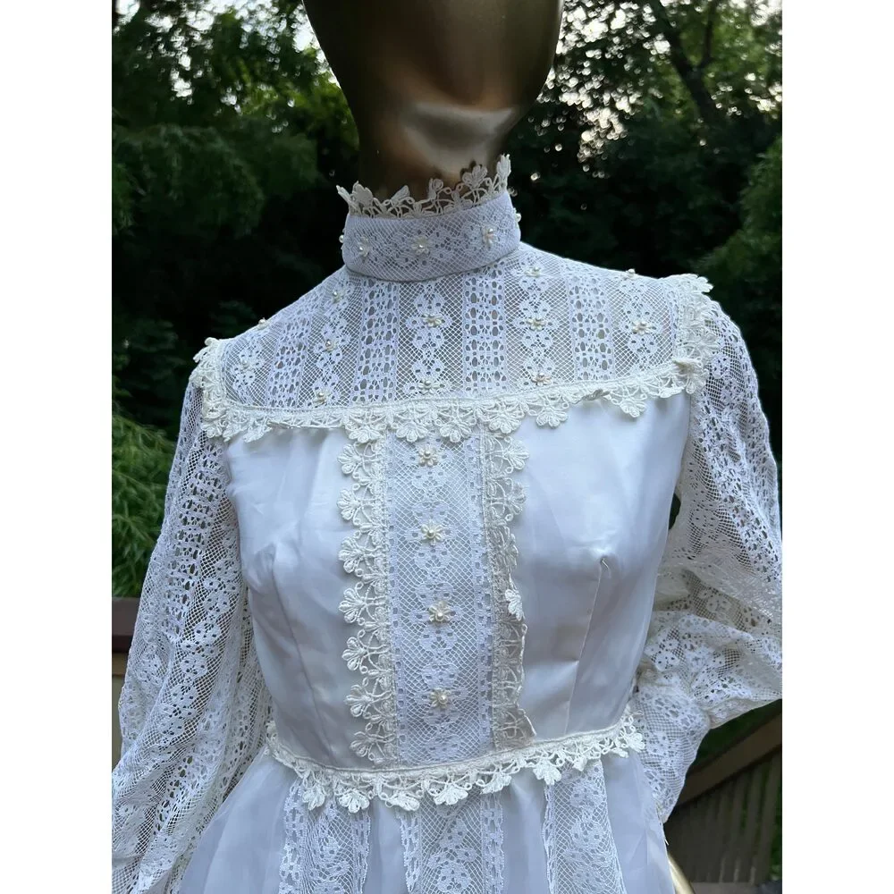 Vintage 70s Wedding Dress, Prairie-style, lace, with train, size s - Picture 5 of 12